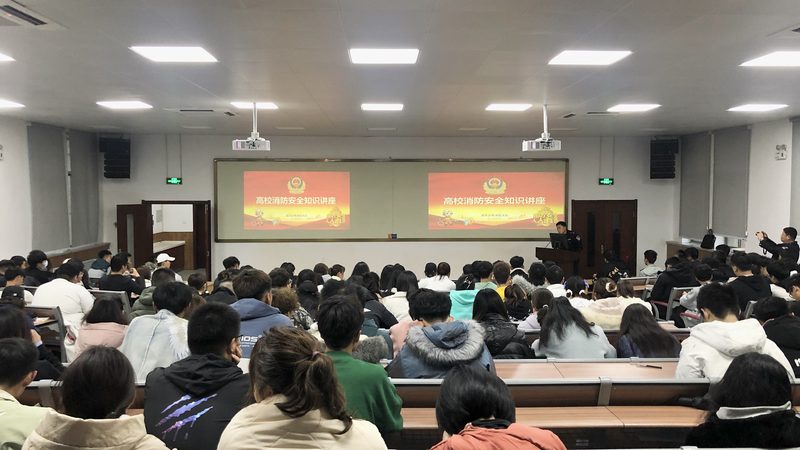 成人高考院校排名背后的考量因素