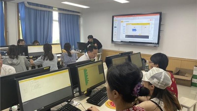 少儿编程教师资质要求